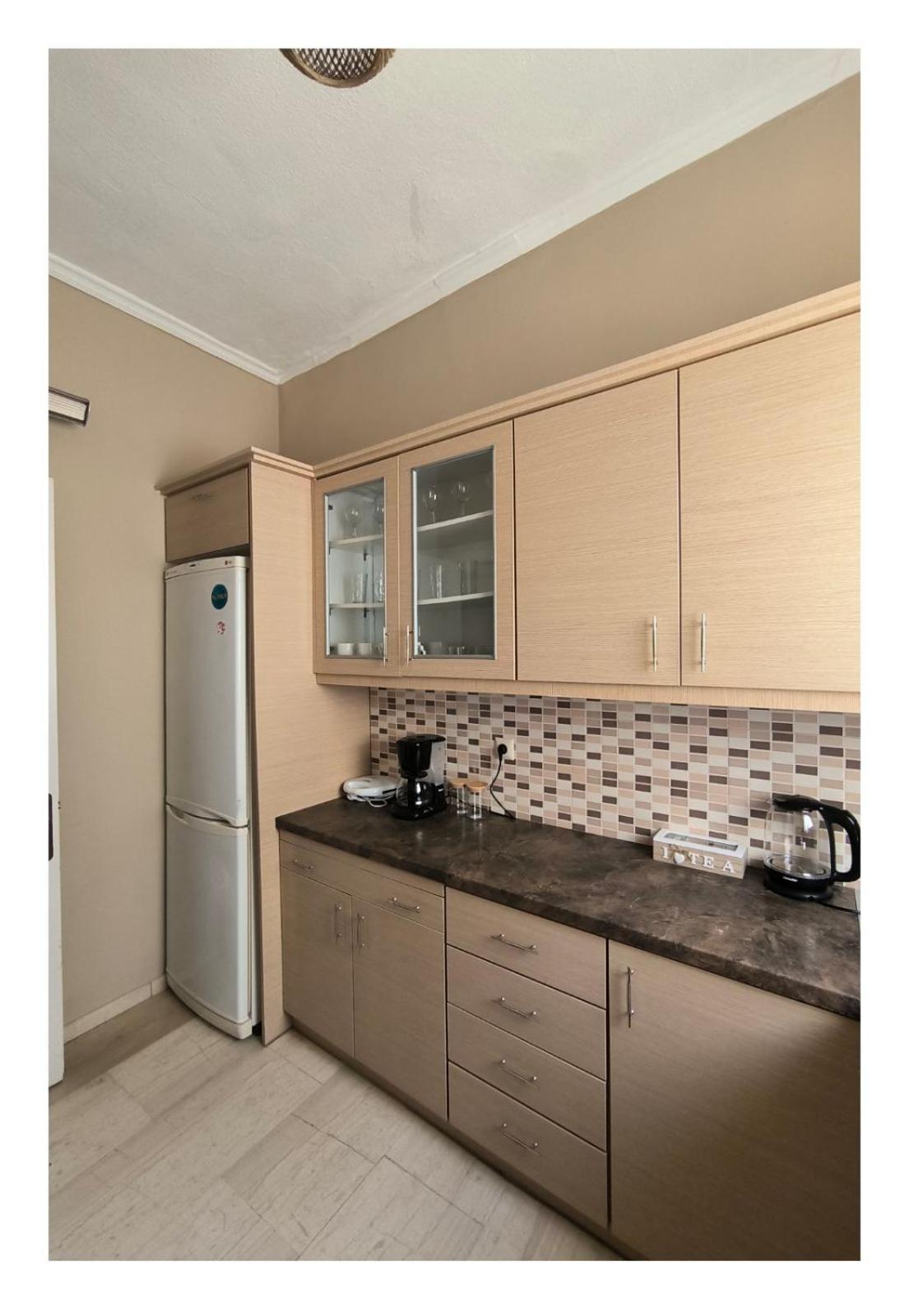 August Moon Apartment คีออส ภายนอก รูปภาพ
